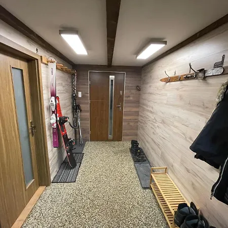 Гостевой дом Wolf House Klinovec 3*