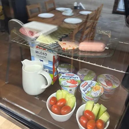 بيت ضيافة Wolf House Klinovec 3*