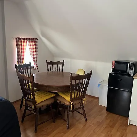 Wolf House Klinovec Konukevi