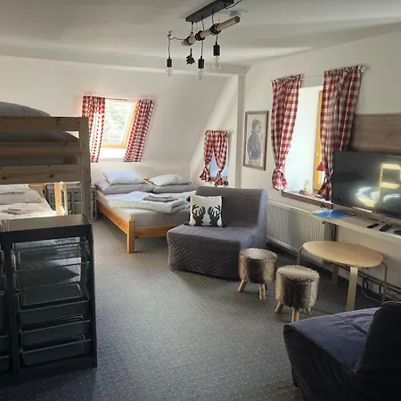 Wolf House Klinovec Konukevi 3*